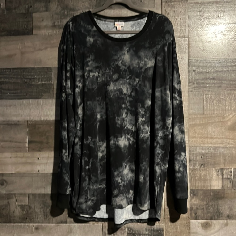 Lularoe Long Sleeve Hudson T